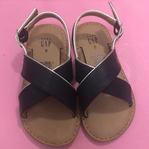 Adorable Gap sandals size: 8
